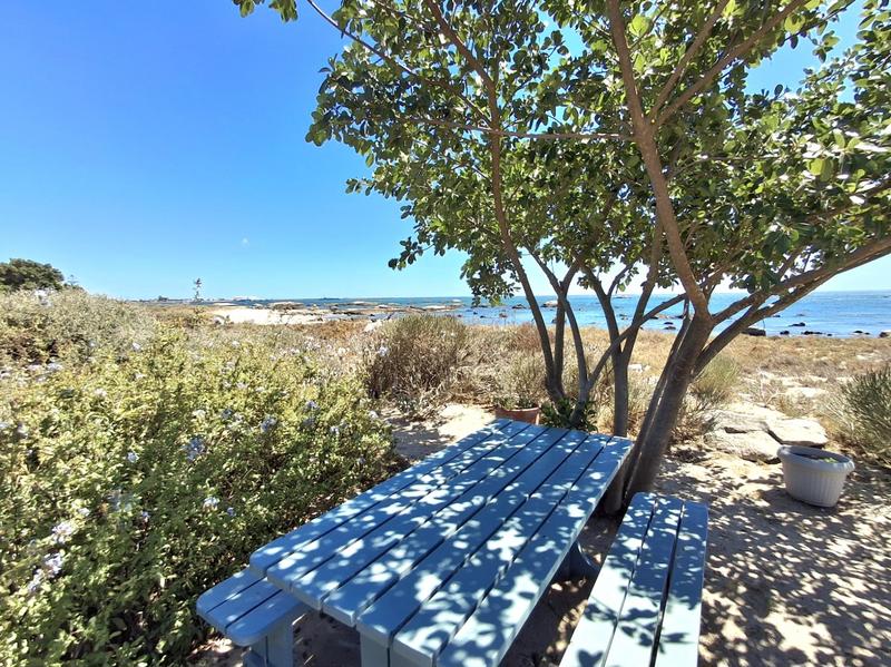 3 Bedroom Property for Sale in Hannasbaai Western Cape